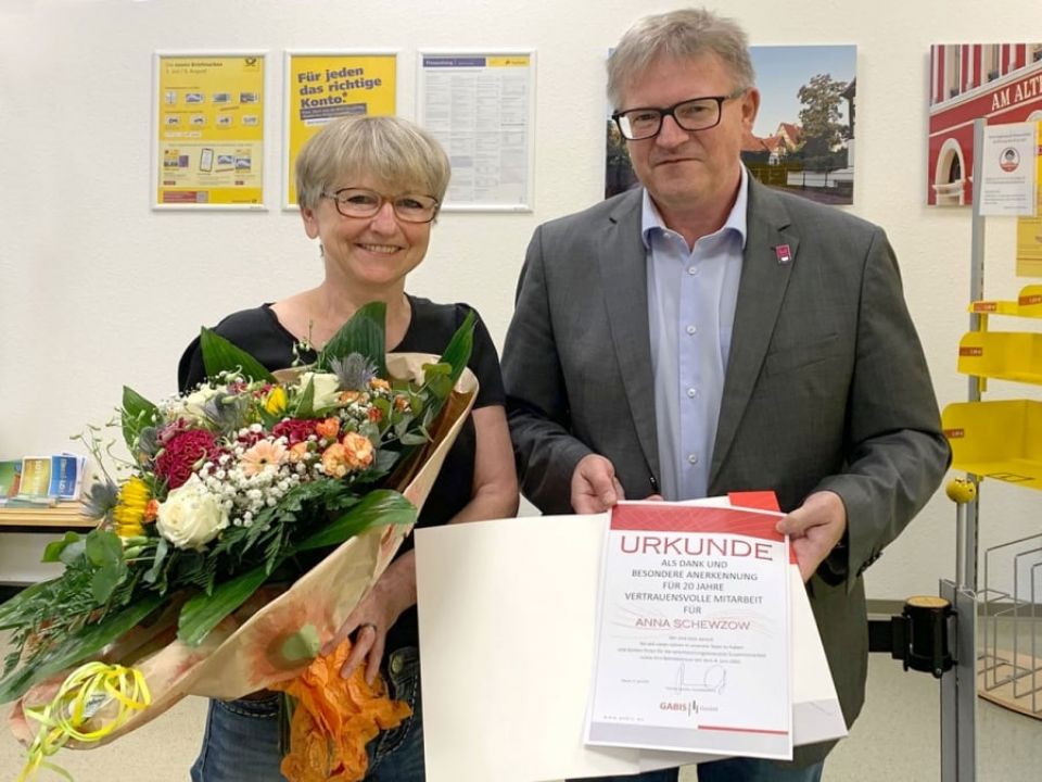 Newsbeitrag: 20 Jahre im GABIS-Team: Dank und Glückwünsche an Anna Schewzow