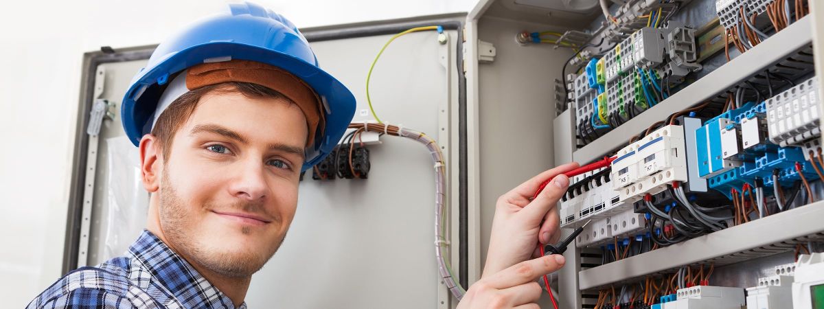 Elektroniker Gebäudetechnik